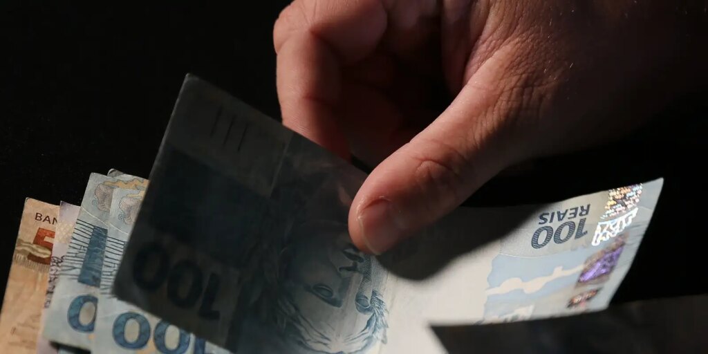 mercado-preve-inflacao-de-5,24%-e-pib-de-2,21-em-2025