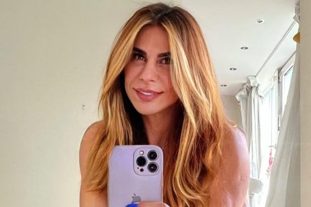 andrea-sunshine-age-contra-o-google-apos-ser-exposta-em-links-falsos