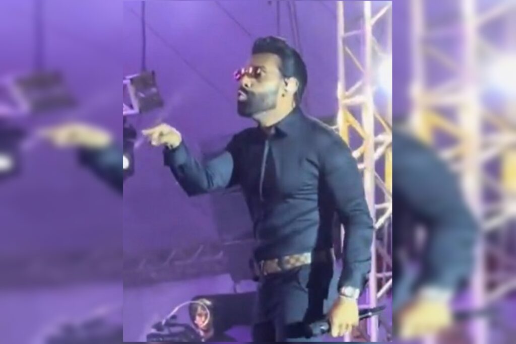 fa-mostra-dedo-do-meio,-e-cantor-pablo-rebate:-“mete-no-seu-c*”.-video