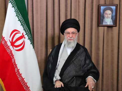 khamenei-apos-atacar-israel-e-eua:-“nao-aceitamos-agressao-de-ninguem”