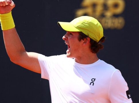 joao-fonseca-avanca-em-atp-de-eastbourne,-ultimo-antes-de-wimbledon