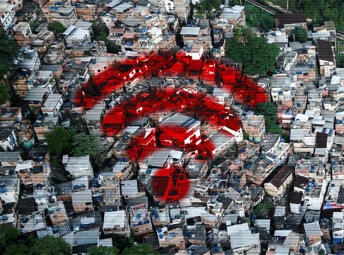 policia-derruba-sinal-do-cvnet-e-da-golpe-no-caixa-do-comando-vermelho