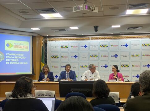 atendimento-do-sus-na-rede-privada-comeca-em-agosto,-anuncia-governo