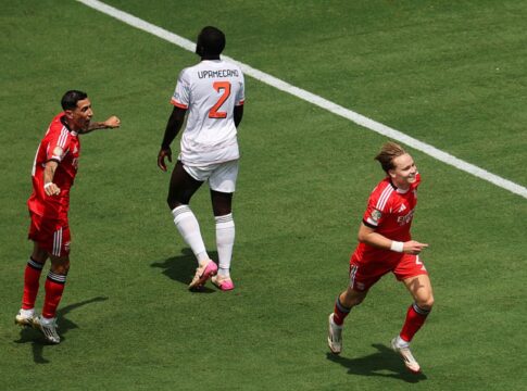 mundial:-bayern-perde-para-o-benfica-e-enfrenta-o-flamengo-nas-oitavas