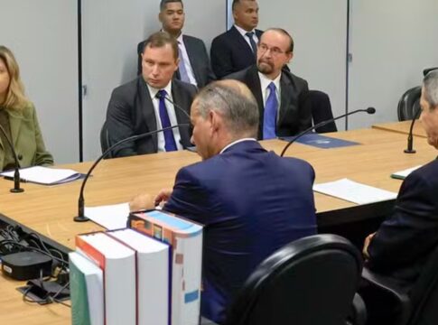 se-mauro-cid-mentiu-ou-disse-a-verdade,-nao-sabemos.-mas-isso-mudaria-tudo?