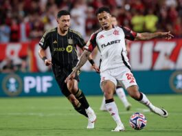 mundial:-flamengo-empata-com-lafc;-chelsea-confirma-segundo-lugar