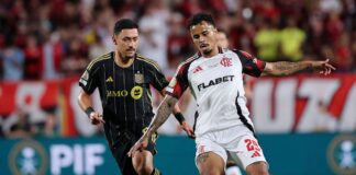 mundial:-flamengo-empata-com-lafc;-chelsea-confirma-segundo-lugar