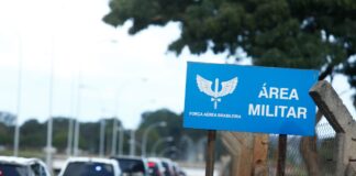 “desumano”:-soldado-da-fab-relata-jornada-ardua-e-“punicao”-aos-doentes