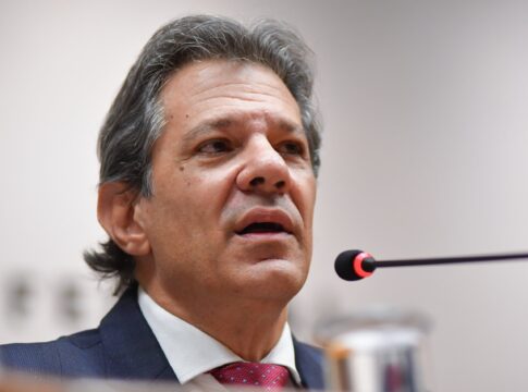 haddad:-nao-deveriamos-contratar-novos-gastos-com-selic-a-15%