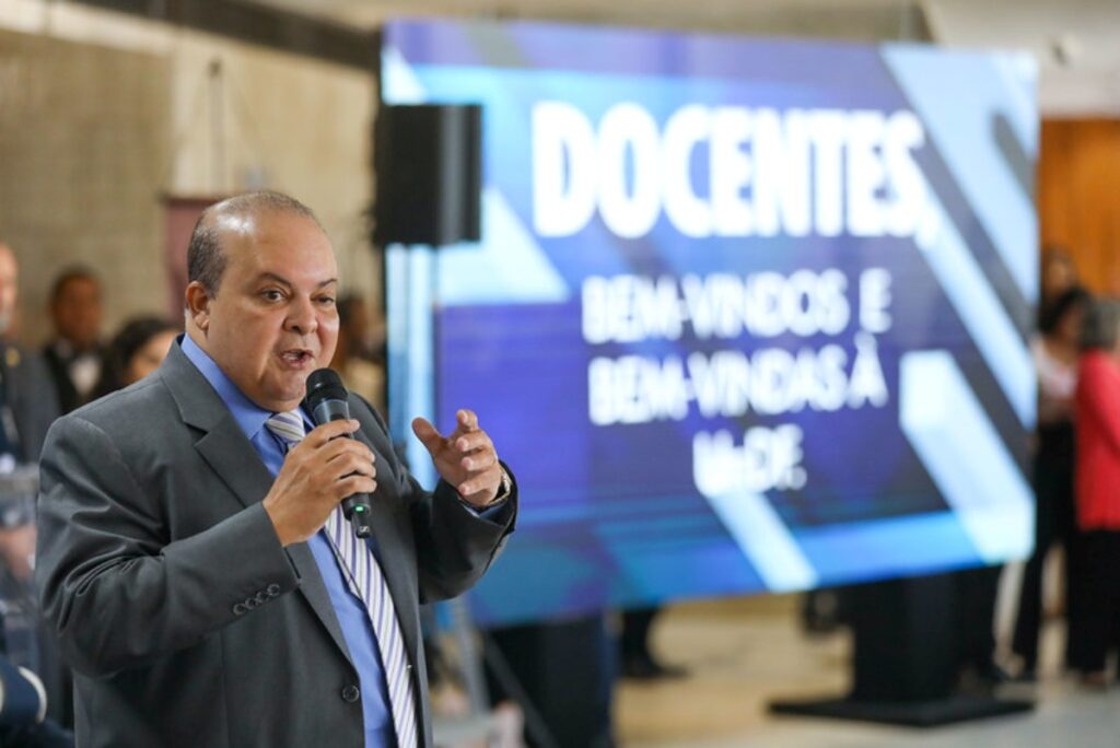 ibaneis-sobre-fim-da-greve-dos-professores:-“feliz-pela-compreensao”