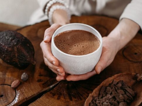 chocolate-quente-com-creme:-aposte-na-bebida-cremosa-para-esse-frio