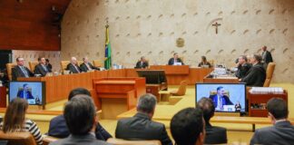 stf-suspende-julgamento-sobre-responsabilizacao-de-redes-por-postagens