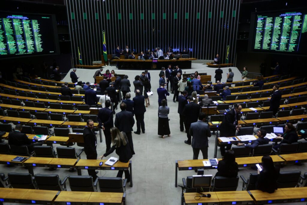 ex-ministros-e-ate-petista:-quem-traiu-governo-lula-na-votacao-do-iof