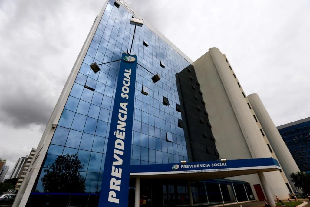 inss:-febraban-pede-a-ministerio-investigacao-sigilosa-de-consignados