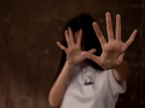 final-fight:-adolescentes-sao-usados-em-rinhas-com-apostas-em-dinheiro