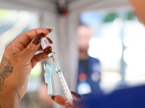dose-de-reforco-de-vacina-contra-meningite-tera-protecao-maior