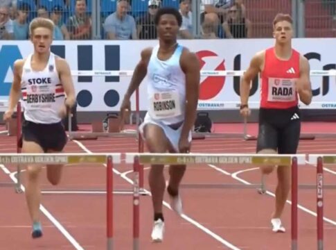 video:-atleta-deixa-penis-escapar-do-short-durante-prova-de-atletismo