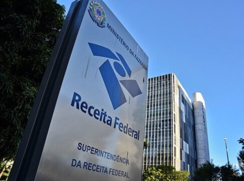 arrecadacao-atinge-r$-1,2-trilhao-ate-maio,-recorde-na-serie-historica