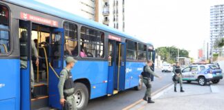 jovem-e-preso-por-assaltar-brt-e-esfaquear-passageiro-em-pernambuco