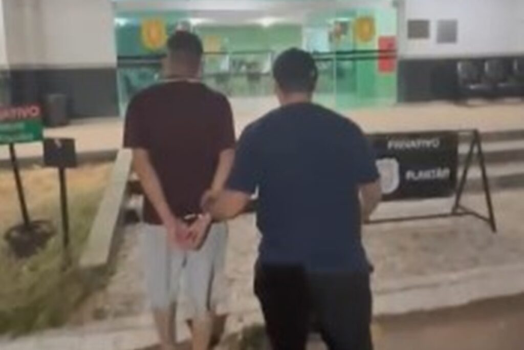 suspeito-de-esfaquear-homem-e-achado-escondido-em-igreja-no-entorno