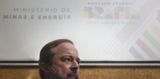 em-crise-fiscal,-governo-lula-celebra-lucro-em-leilao de petroleo
