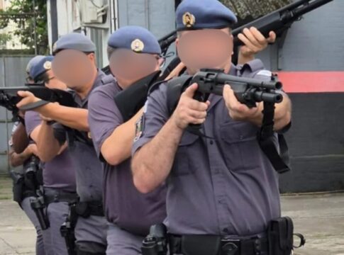 invasao-e-arma-na-cara:-6-casas-foram-alvo-de-acao-ilegal-da-pm-em-sp