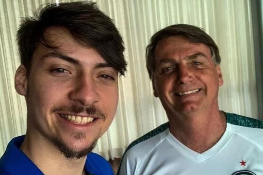 bolsonaro-define-futuro-eleitoral-do-filho-jair-renan-para-2026