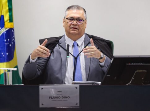 dino-defende-competencia-do-stf-para-julgar-emendas:-“nao-ha-usurpacao-da-atribuicao-de-poderes”