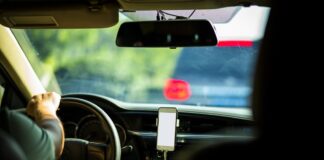 passageira-paga-100-vezes-mais-por-corrida-e-motorista-devolve-valor