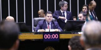 alcolumbre-promulga-projeto-que-derrubou-alta-do-iof