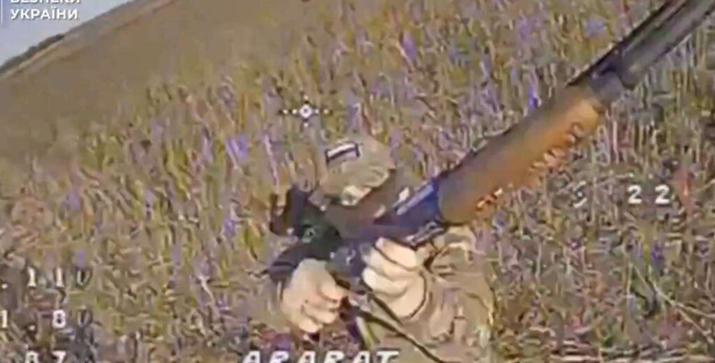 video.-ucrania-divulga-imagens-de-ataques-de-drones-a-soldados-russos