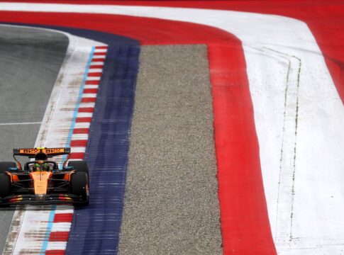formula-1:-norris-lidera-3°-treino-livre-na-austria;-bortoleto-e-10°
