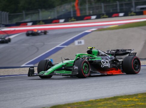 bortoleto-surpreende-e-larga-em-8o-no-gp-da-austria;-norris-e-pole