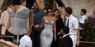 vestido-de-kylie-jenner-gera-controversias-no-casamento-de-jeff-bezos