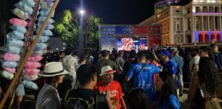 festival-de-parintins-vai-ate-domingo-com-bois-caprichoso-e-garantido