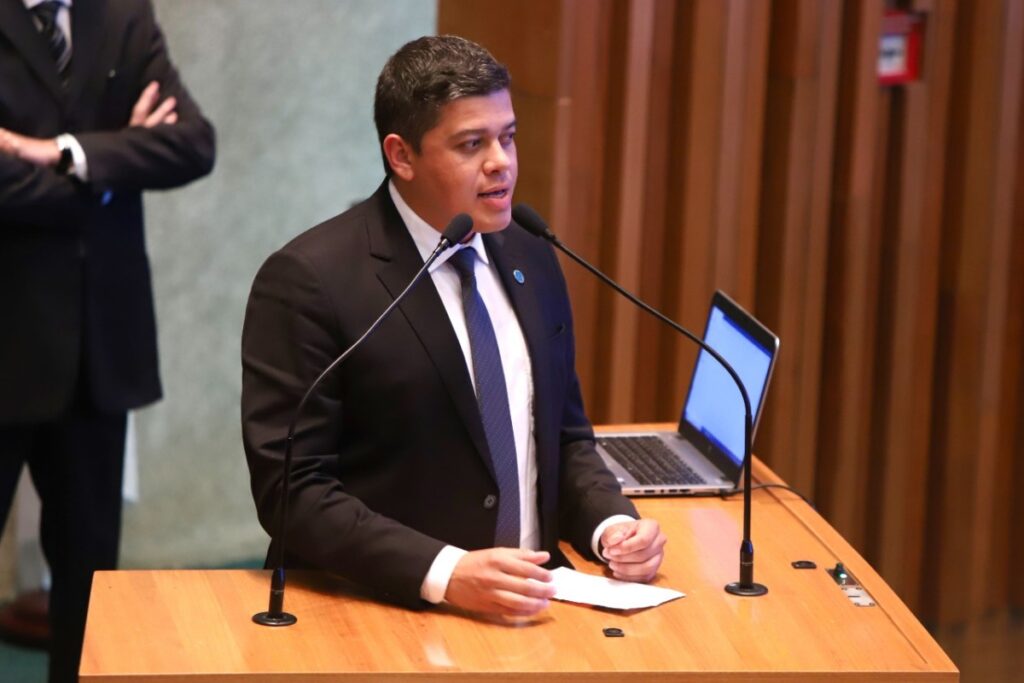 apos-tentar-dar-carteirada-em-abordagem-da-lei-seca,-daniel-donizet-se-pronuncia