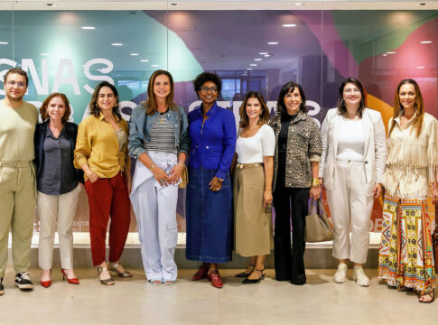 centro-cultural-tcu-recebe-visita-guiada-a-exposicao-sobre-modernismo