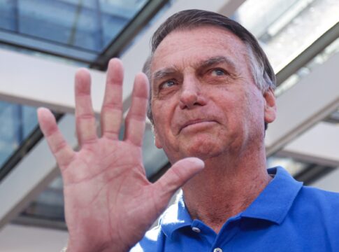na-vespera-de-ato-em-sp,-bolsonaro-assiste-jogo-do-palmeiras-com-aliados