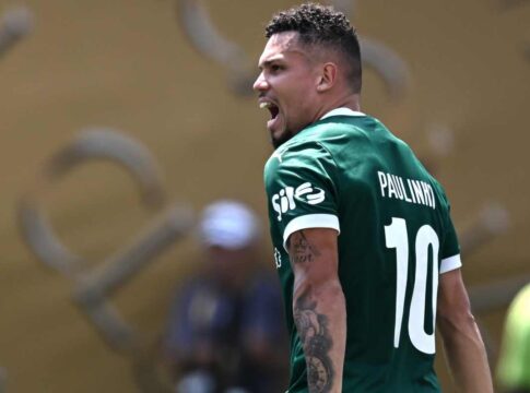 abel-exalta-paulinho-e-revela-que-jogador-fara-nova-cirurgia;-confira