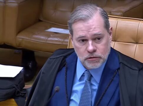senador-diz-que-choro-de-toffoli-em-julgamento-e-“orgasmo-do-mal”