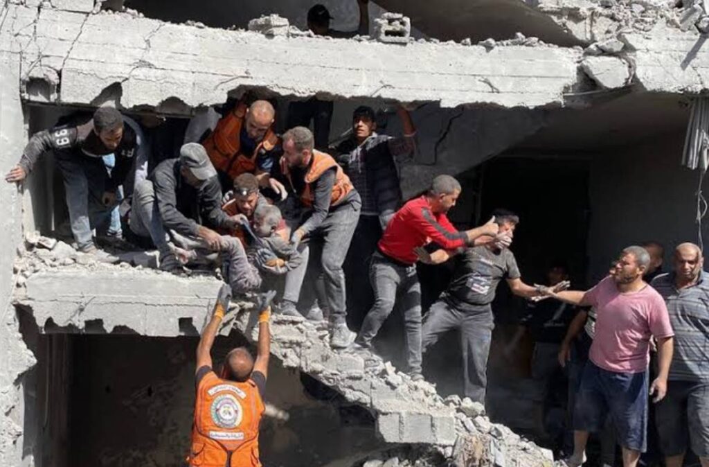israel-intensifica-ataques-na-faixa-de-gaza;-ao-menos-17-morrem