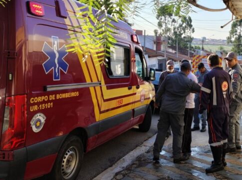 bebe-nasce-dentro-de-viatura-do-corpo-de-bombeiros-em-sao-paulo