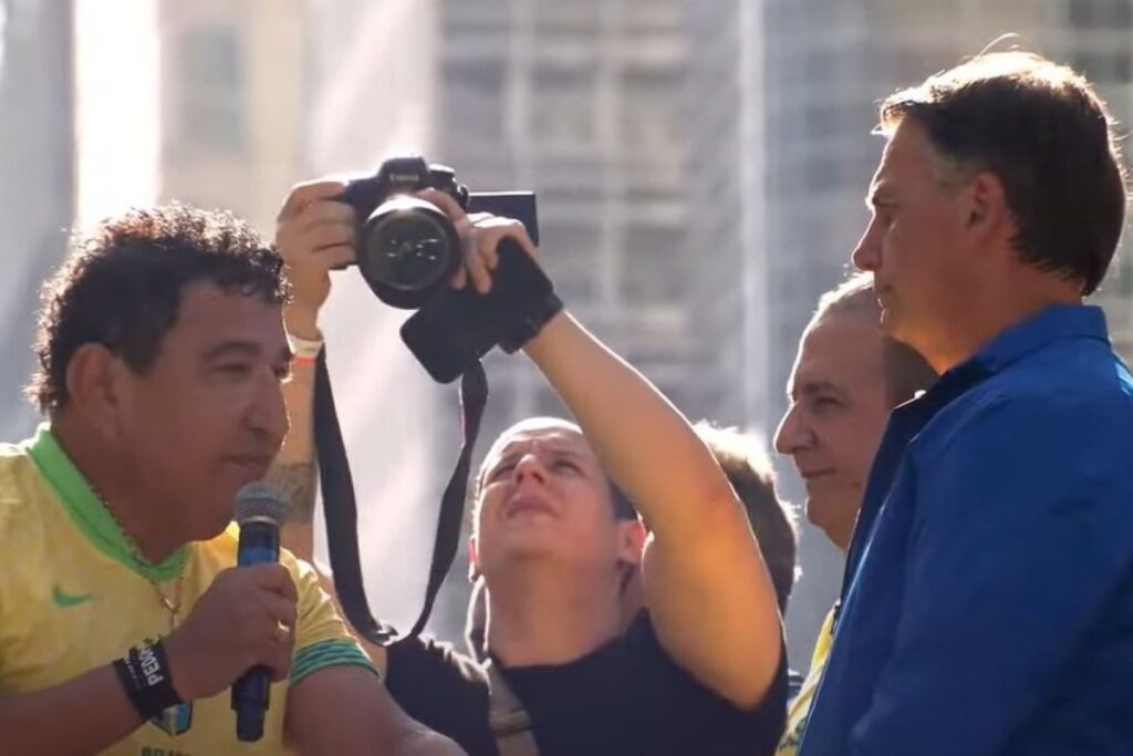 magno-malta-chama-carmen-lucia-de-“tirana”-em-ato-com-bolsonaro