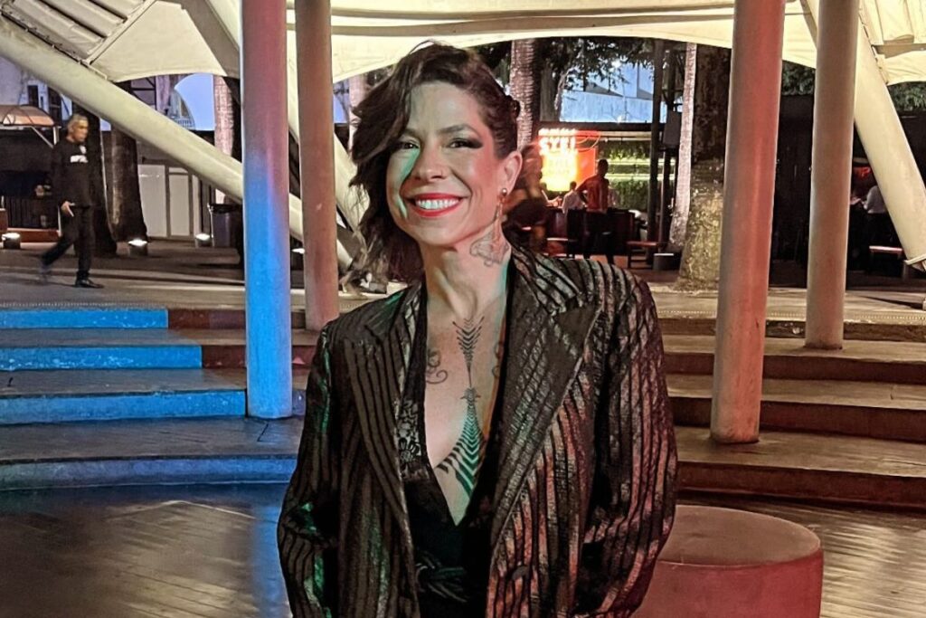 filha-de-raul-seixas-se-emociona-com-serie:-“merecia-algo-grandioso”