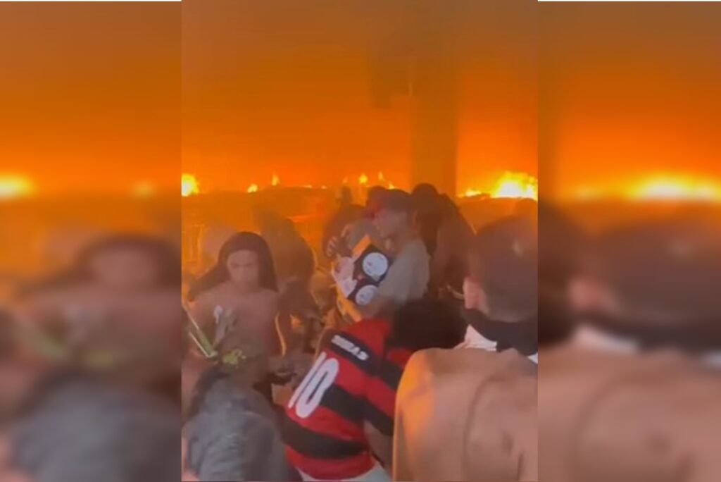 video:-moradores-saqueiam-atacadao-durante-incendio-em-caxias