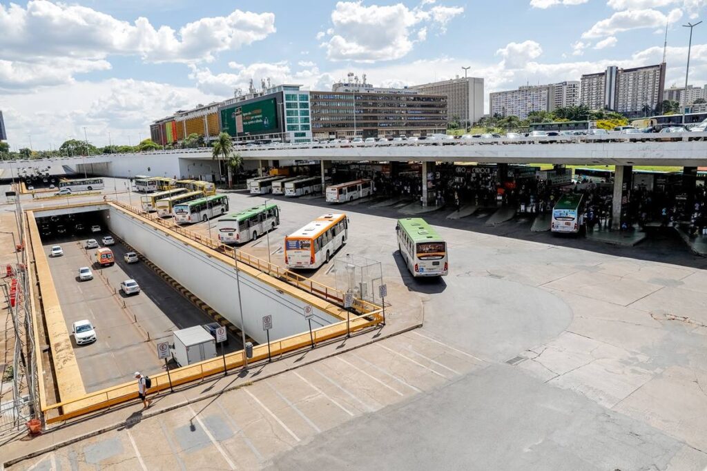 estacionar-na-rodoviaria-do-plano-custara-ate-r$-12/hora.-saiba-mais