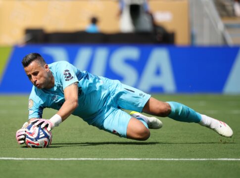 assista-as-defesas-de-fabio-que-deram-a-vitoria-ao-flu-contra-a-inter