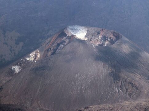 governador-admite-que-infraestrutura-no-monte-rinjani-e-insuficiente