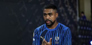 web-reage-apos-malcom-ser-substituido-em-jogo-contra-o-manchester-city
