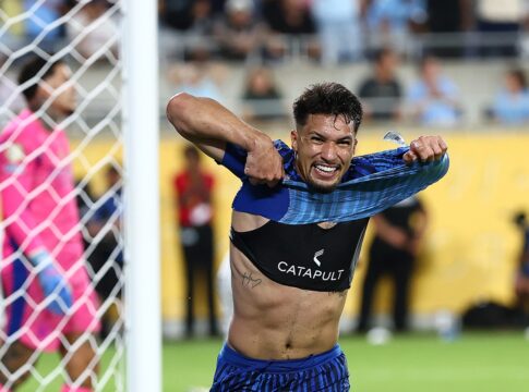 brasileiros-brilham,-al-hilal-derrota-o-city-e-vai-pegar-o-fluminense